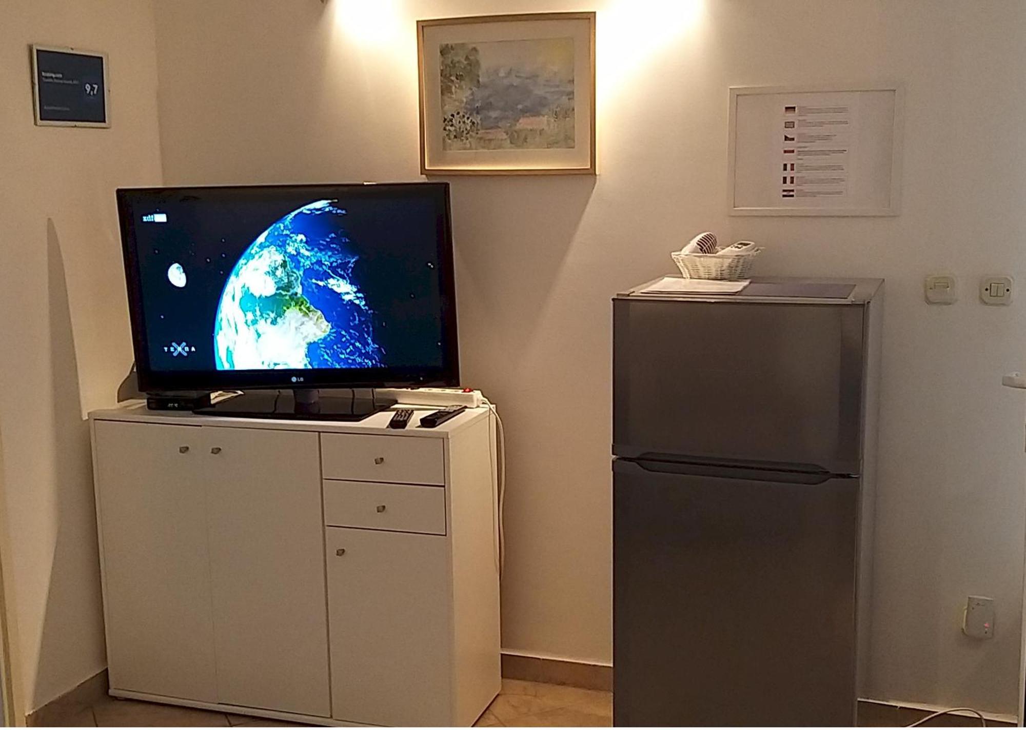 Apartments Lena Подгора Екстер'єр фото